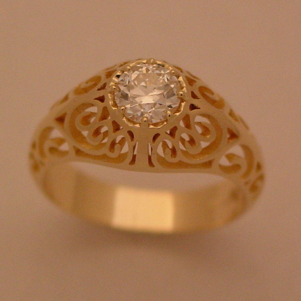 14k Yellow Gold Diamond Filigree Ring